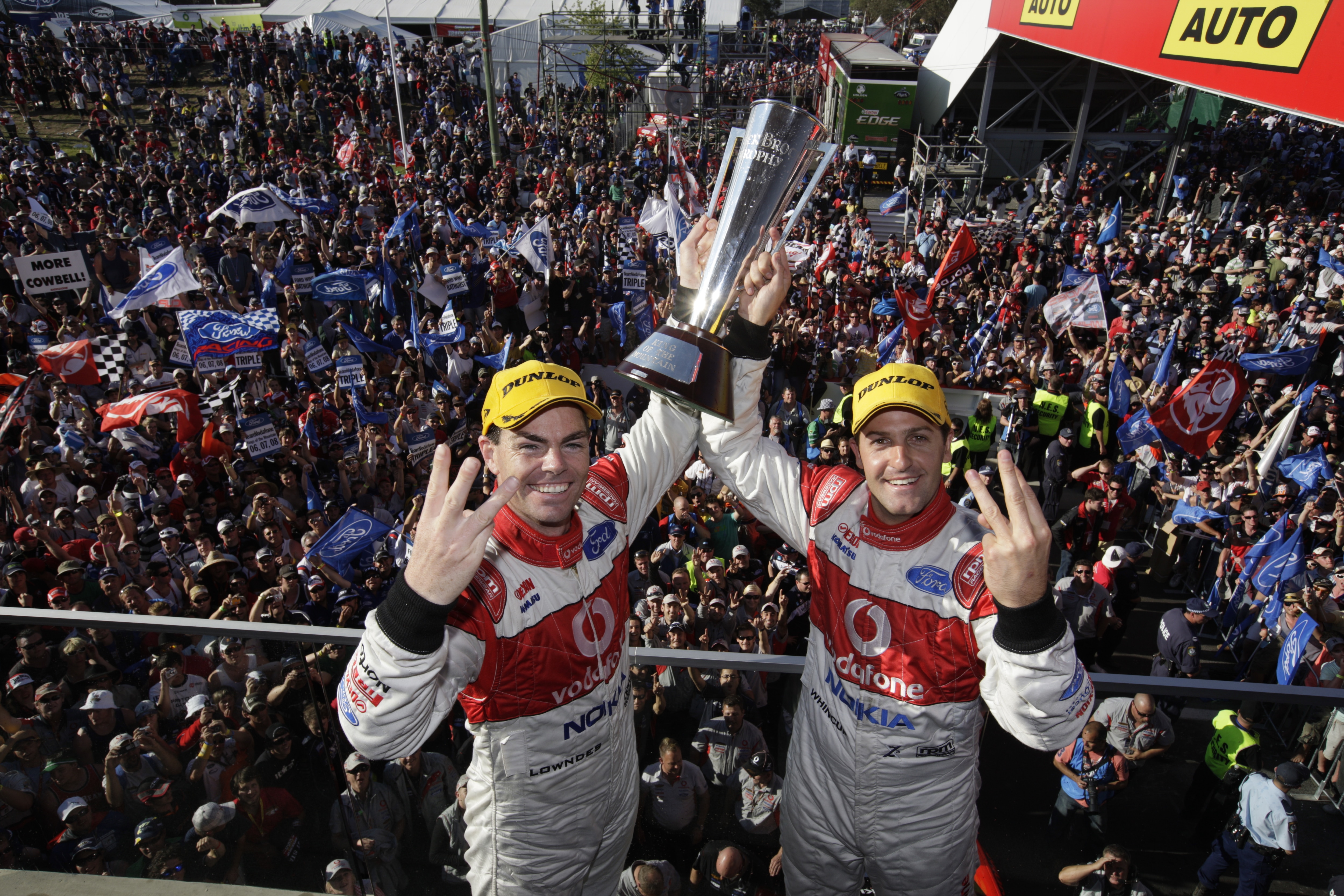 Craig Lowndes and Jamie Whincup on the podium during the Supercheap Auto Bathurst 1000, Round 10 of the Australian V8 Supercar Championship Series at the Mt Panorama Circuit, Bathurst, New South Wales, on October 12, 2008.